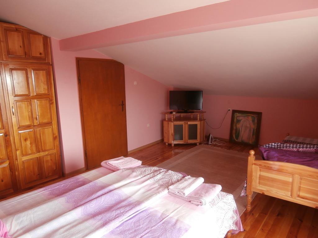Apartments In House Silent Nature ซันดันสกี ภายนอก รูปภาพ