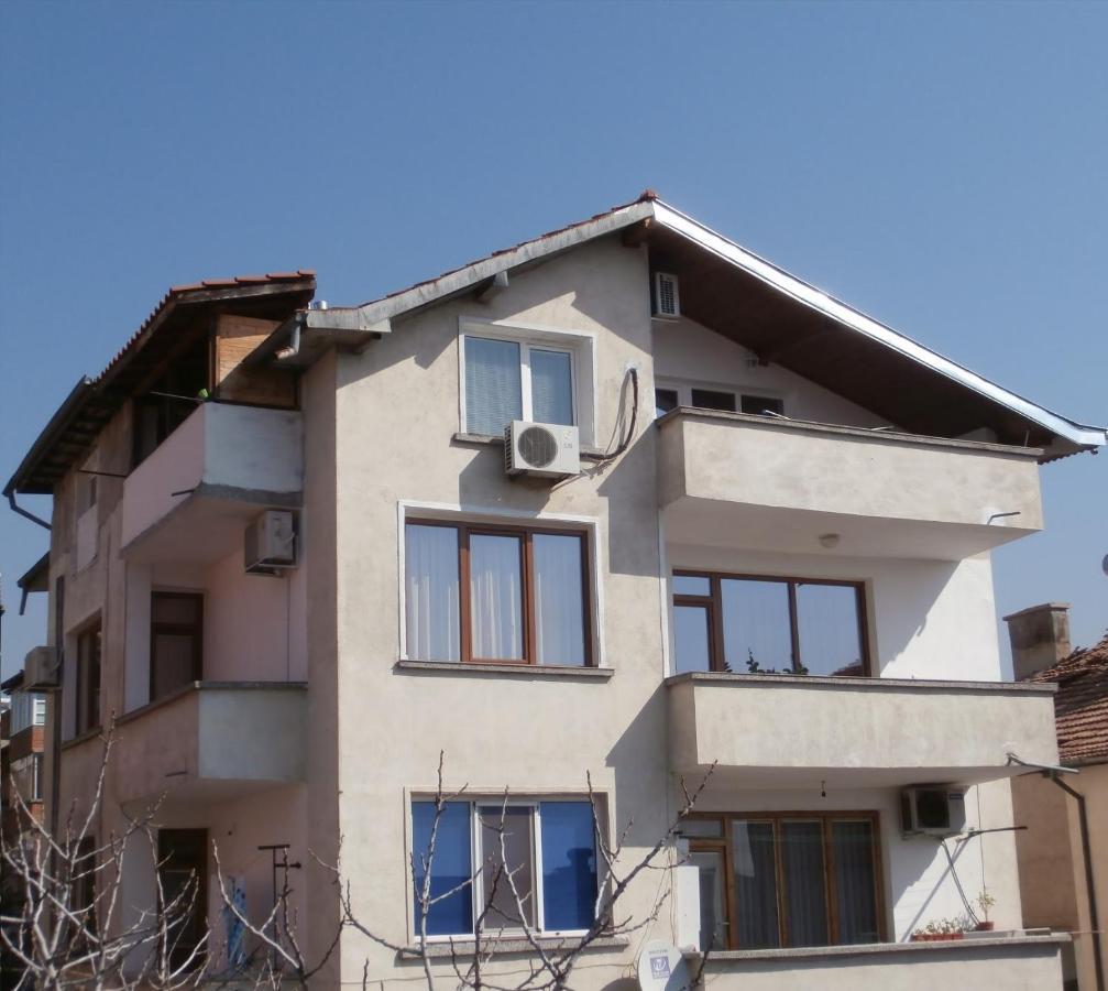 Apartments In House Silent Nature ซันดันสกี ภายนอก รูปภาพ